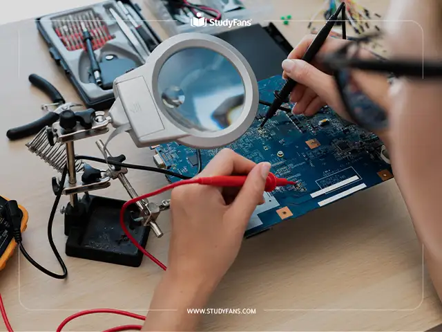 نظرة عامة على دراسة هندسة الالكترونيات والاتصالات نظرة عامة على دراسة هندسة الالكترونيات والاتصالات