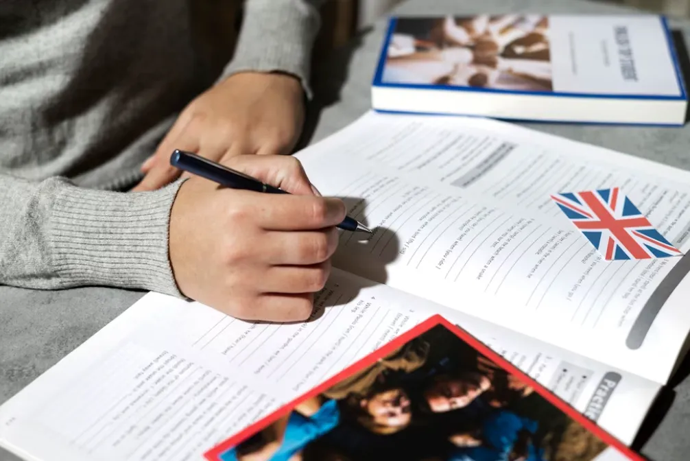 ما هو اختبار PTE التحضيري للغة الإنجليزية؟