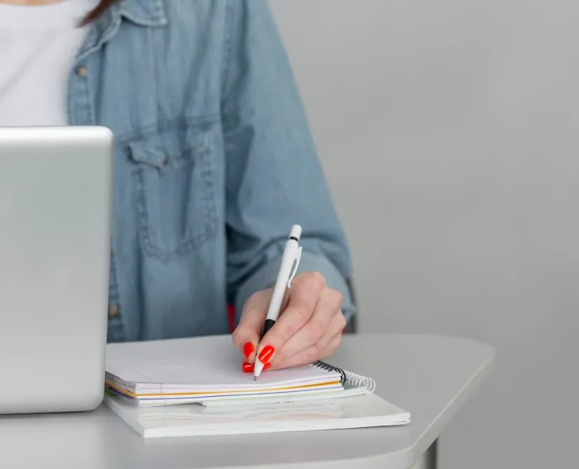 ما هي أقسام اختبار PTE التحضيري للغة الإنجليزية؟