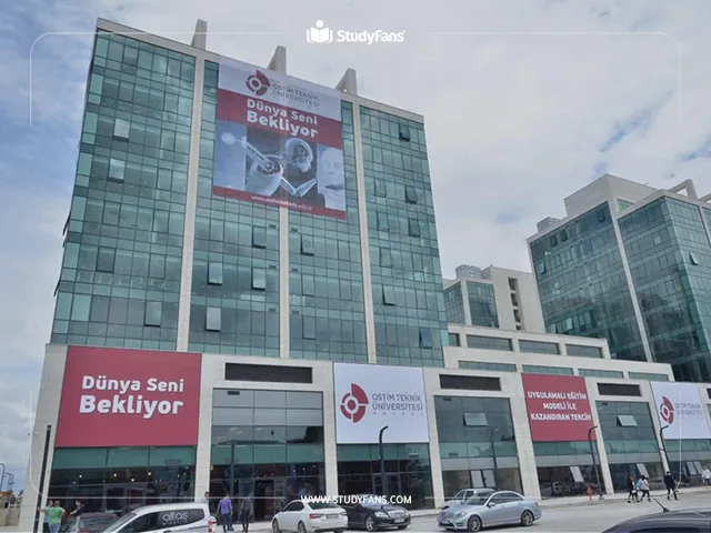 ماهي خدمات جامعة أوستيم التقنية للطلاب؟