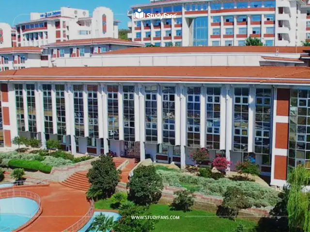 مميزات جامعة ايشك